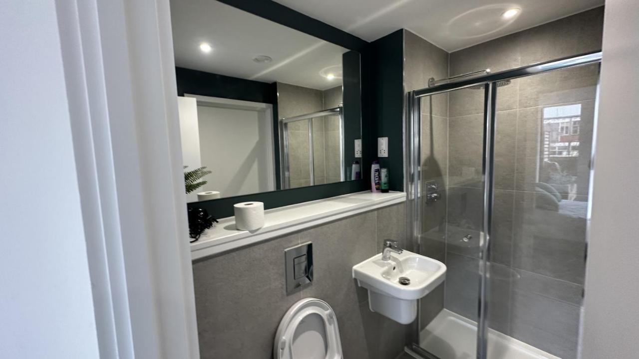 Lux Livin' Apartments - Luxury 2 Bed Apartment With Sky Garden Manchester Esterno foto