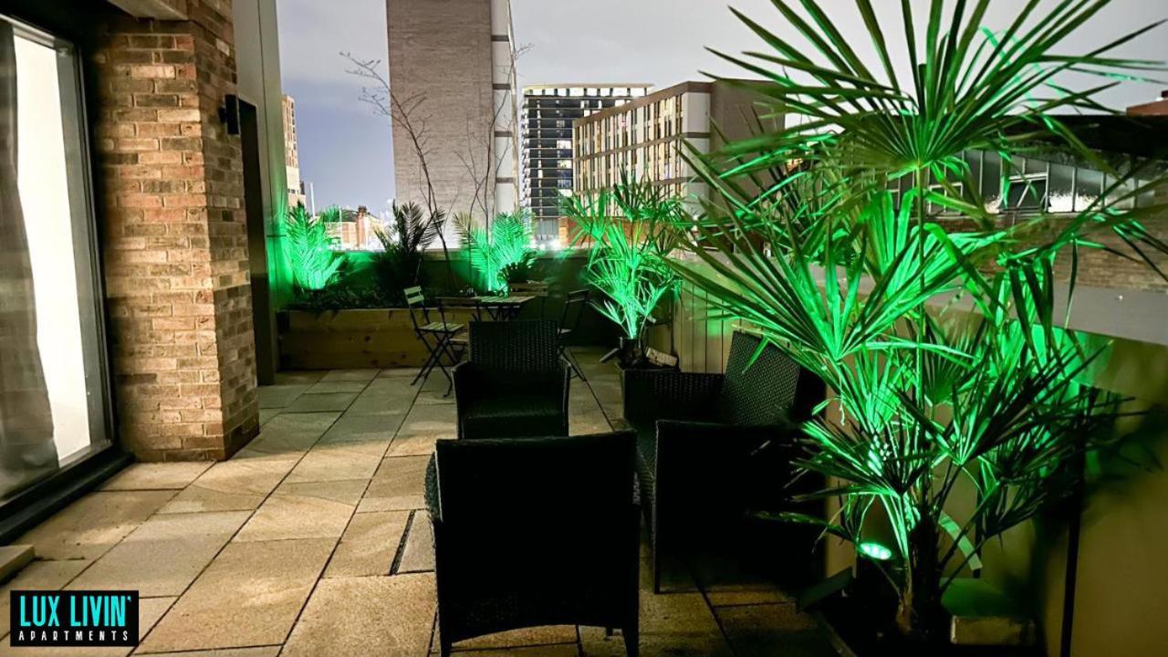 Lux Livin' Apartments - Luxury 2 Bed Apartment With Sky Garden Manchester Esterno foto